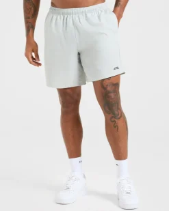 Core 7" Shorts