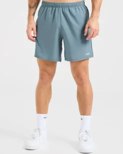 Core 7" Shorts