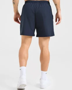 Core 7" Shorts