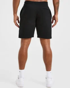 Essential Lightweight 7" Shorts