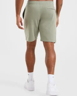Essential Lightweight 7" Shorts