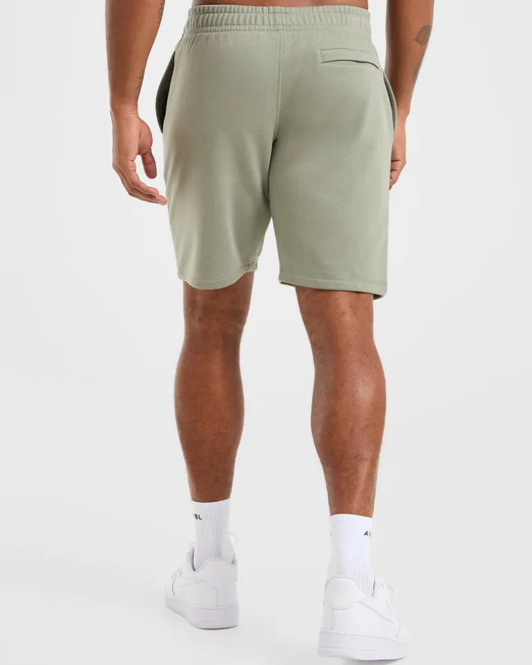 Essential Lightweight 7" Shorts