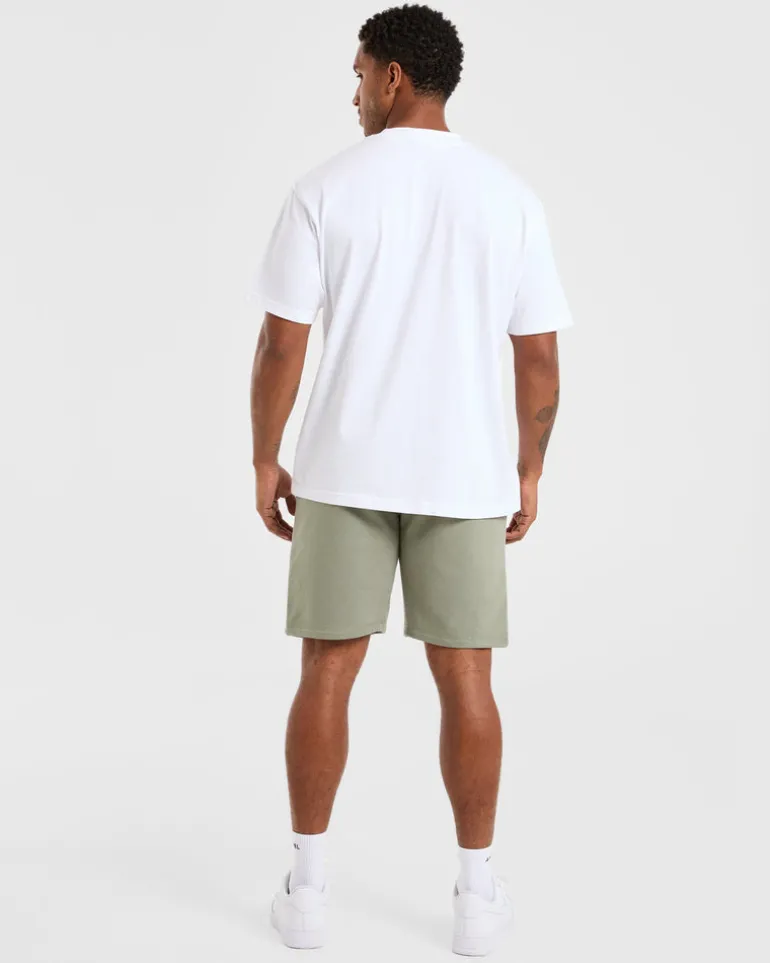 Essential Lightweight 7" Shorts