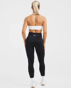 Essential Seamless Halterneck Sports Bra