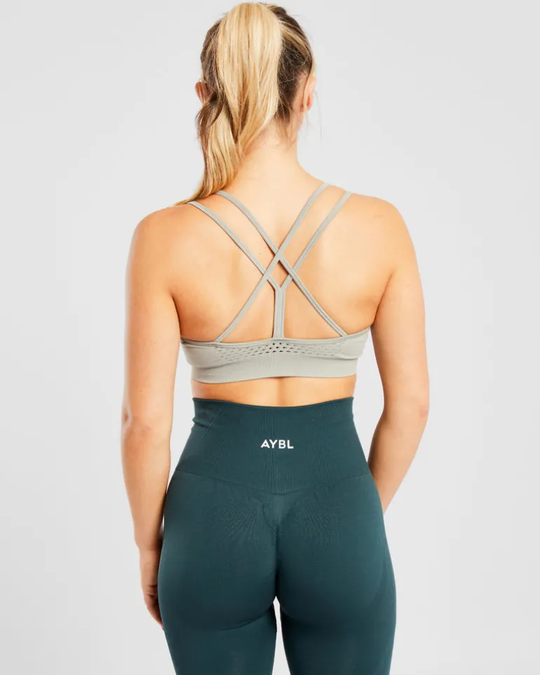 Essential Seamless Strappy Sports Bra