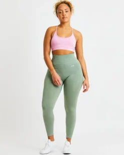 Essential Seamless V Neck Sports Bra
